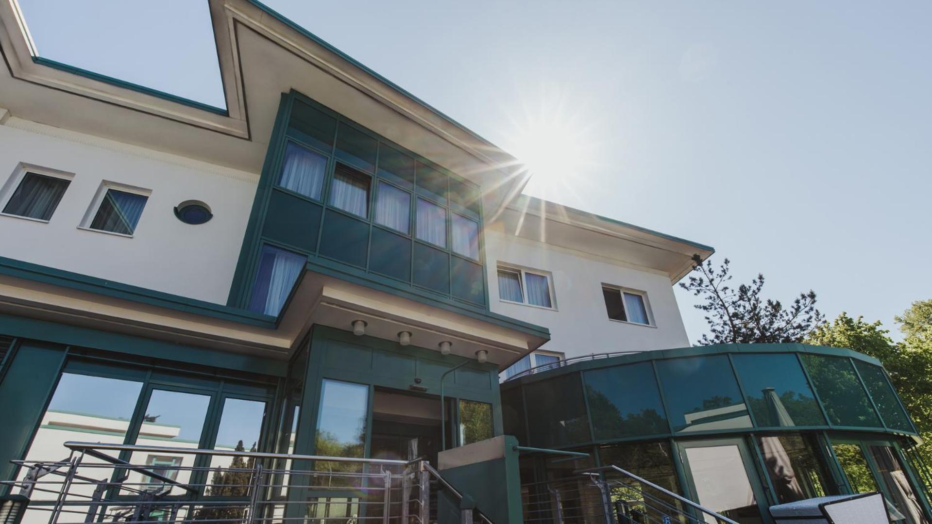 Parkhotel IV Jahreszeiten Kuehlungsborn Exterior foto